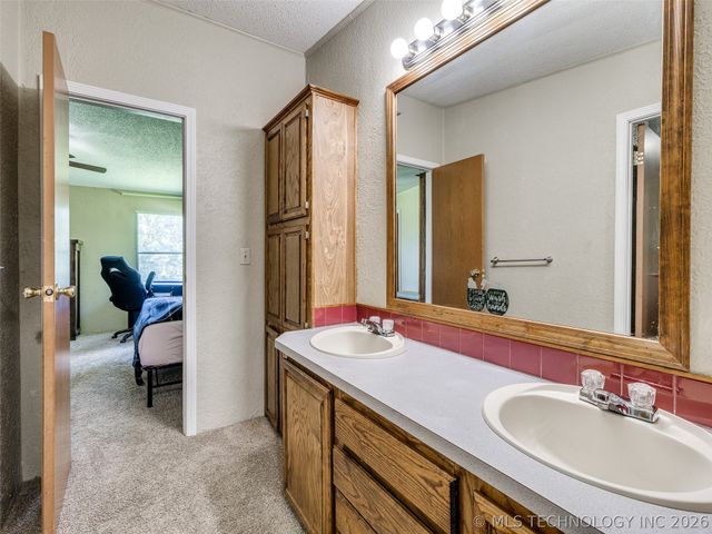 9341 W 186th Street S, Mounds, OK 74047