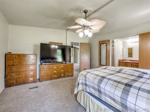 9341 W 186th Street S, Mounds, OK 74047
