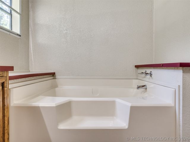 9341 W 186th Street S, Mounds, OK 74047