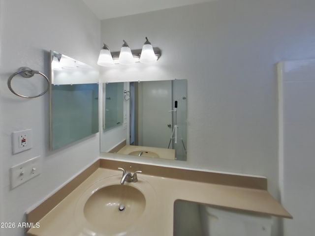 7321 N 69TH Avenue, Glendale, AZ 85303