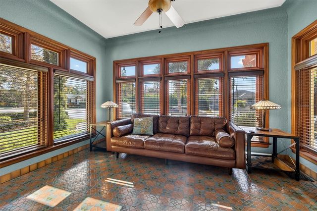 1431 22ND AVENUE N, St Petersburg, FL 33704