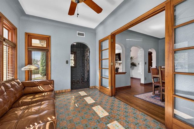 1431 22ND AVENUE N, St Petersburg, FL 33704