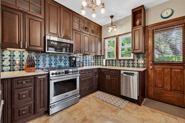 1431 22ND AVENUE N, St Petersburg, FL 33704