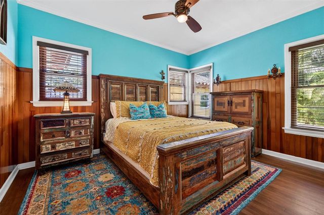 1431 22ND AVENUE N, St Petersburg, FL 33704