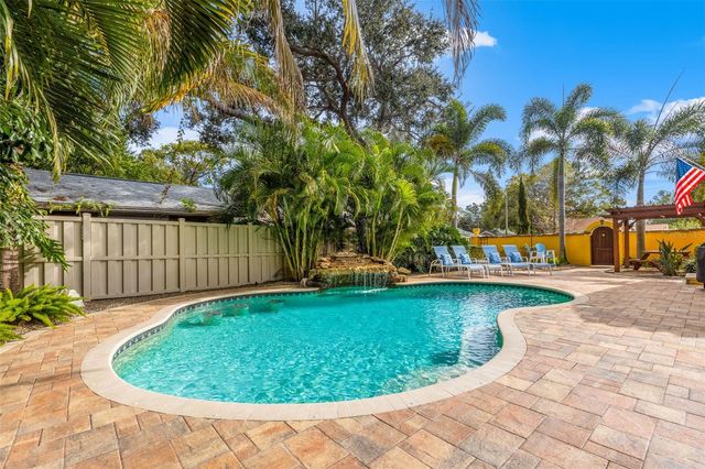 1431 22ND AVENUE N, St Petersburg, FL 33704