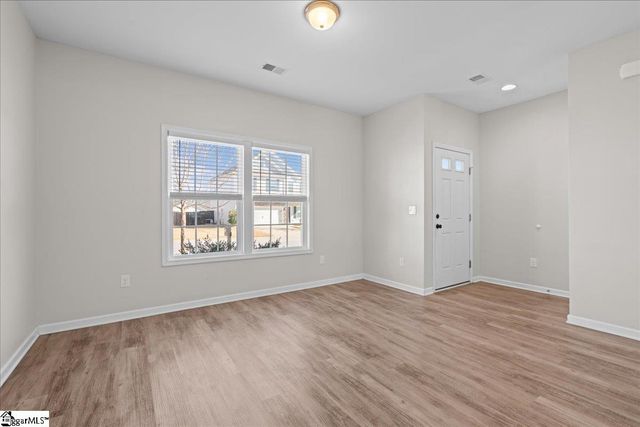 812 Camberwell Road, Simpsonville, SC 29680