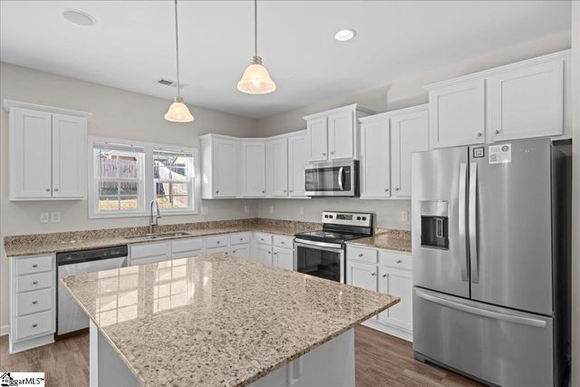 812 Camberwell Road, Simpsonville, SC 29680