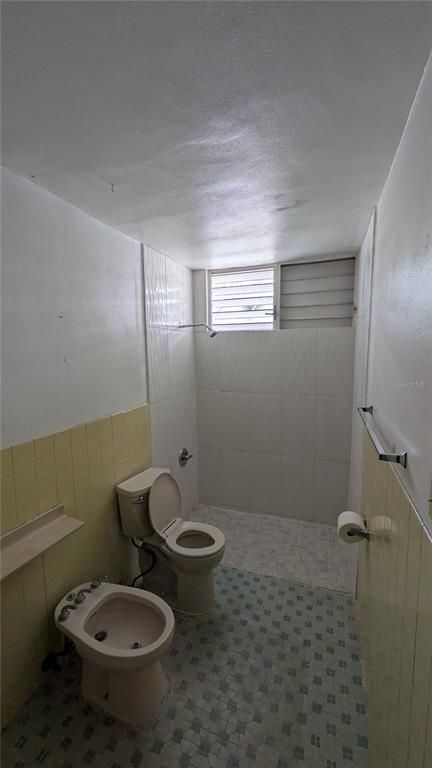 Image 19 of property listing at Urb. Santa Elena CALLE 9 E-5, Bayamon, PR 00957