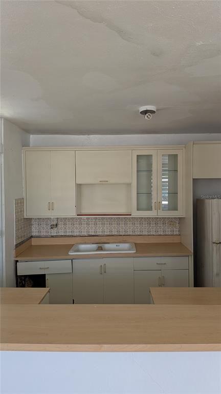 Image 28 of property listing at Urb. Santa Elena CALLE 9 E-5, Bayamon, PR 00957
