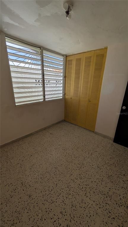 Image 30 of property listing at Urb. Santa Elena CALLE 9 E-5, Bayamon, PR 00957