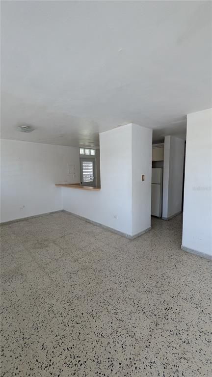 Image 4 of property listing at Urb. Santa Elena CALLE 9 E-5, Bayamon, PR 00957