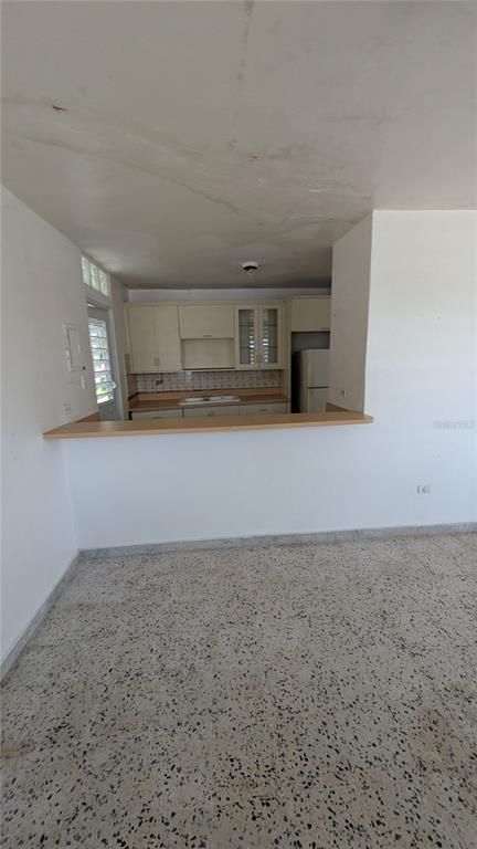 Image 6 of property listing at Urb. Santa Elena CALLE 9 E-5, Bayamon, PR 00957