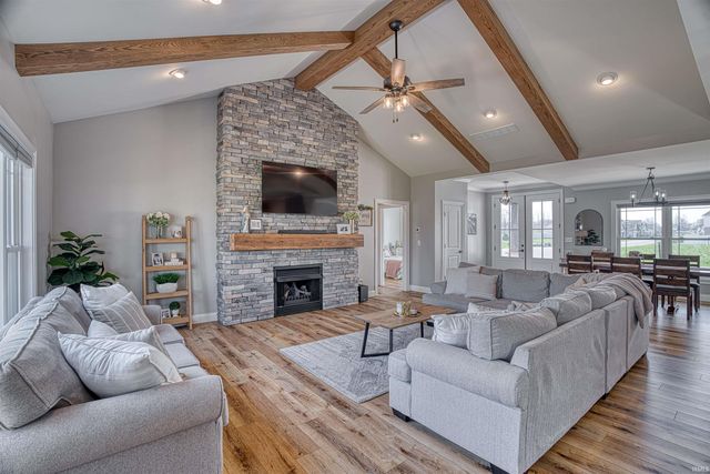 2086 Chadwick Drive, Newburgh, IN 47630