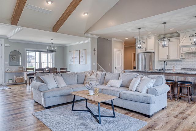 2086 Chadwick Drive, Newburgh, IN 47630