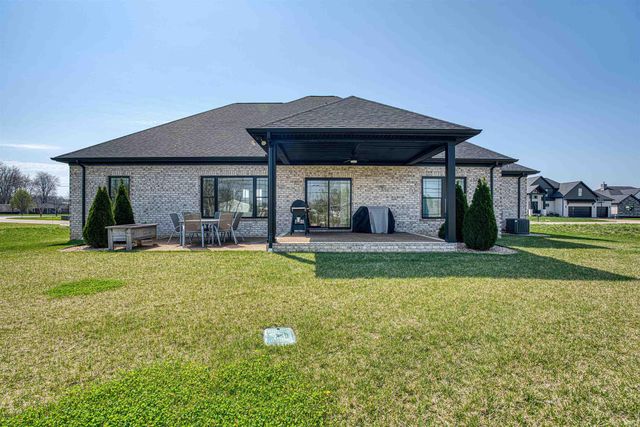 2086 Chadwick Drive, Newburgh, IN 47630