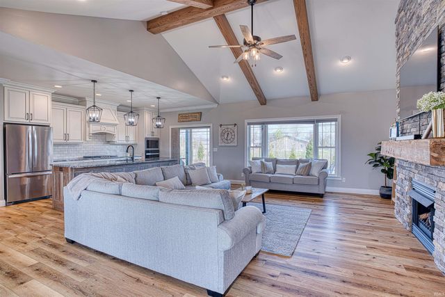 2086 Chadwick Drive, Newburgh, IN 47630