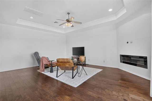 1765 Twin Spires Trail, Guthrie, OK 73044