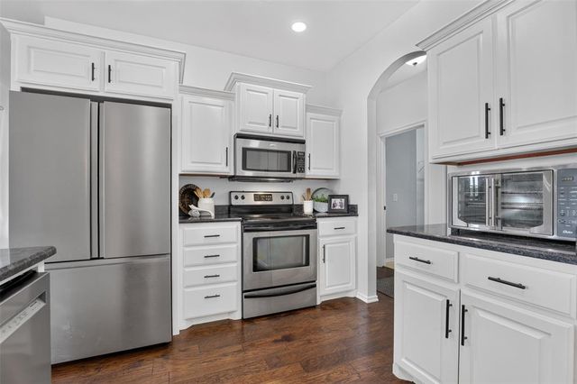 1765 Twin Spires Trail, Guthrie, OK 73044