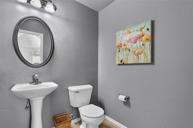 1765 Twin Spires Trail, Guthrie, OK 73044