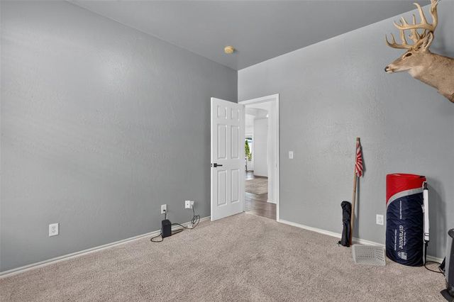 1765 Twin Spires Trail, Guthrie, OK 73044