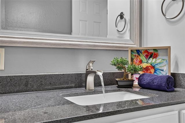 1765 Twin Spires Trail, Guthrie, OK 73044