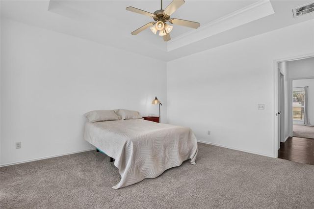 1765 Twin Spires Trail, Guthrie, OK 73044