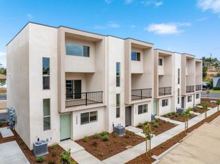 2244 Calle Chanate, Paradise Hills, CA 92139