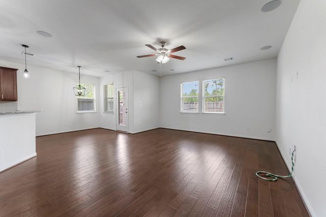 3001 Kathryn Oaks Lane, Spring, TX 77386