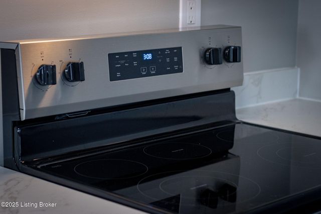 1042 S Shelby St, Louisville, KY 40203