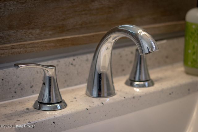 1042 S Shelby St, Louisville, KY 40203