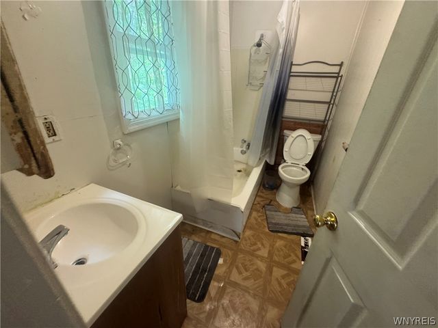 2814 10th Street, Niagara Falls, NY 14305