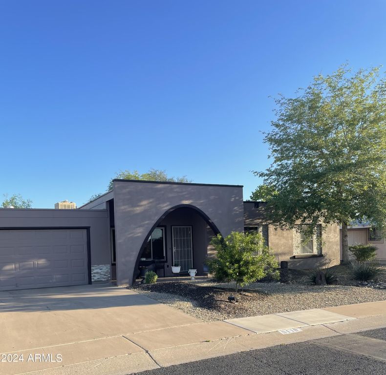 9110 W LONG HILLS Drive, Sun City, AZ 85351