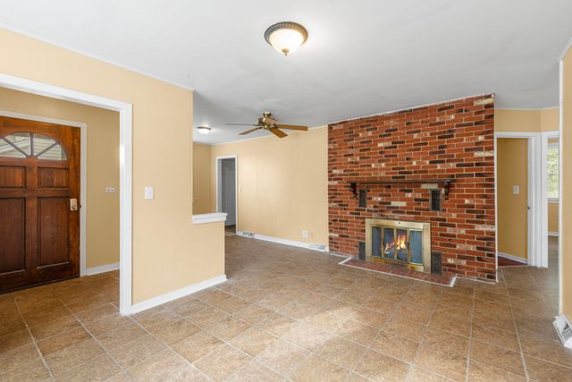 939 N Sleight Street, Naperville, IL 60563
