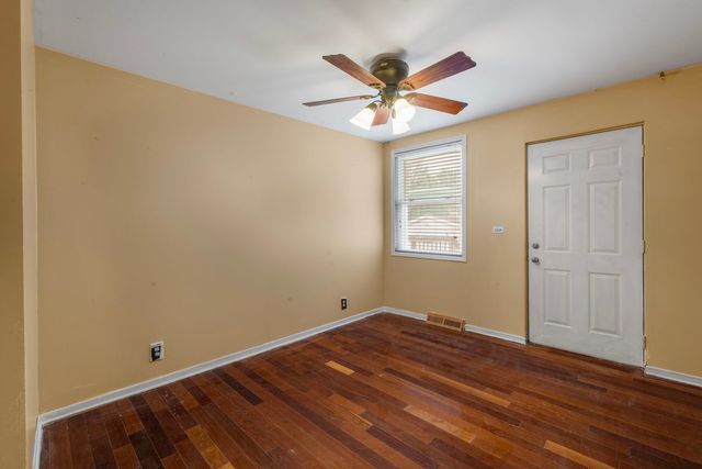 939 N Sleight Street, Naperville, IL 60563