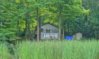 10749 Kings Lane, Berrien Springs, MI 49103