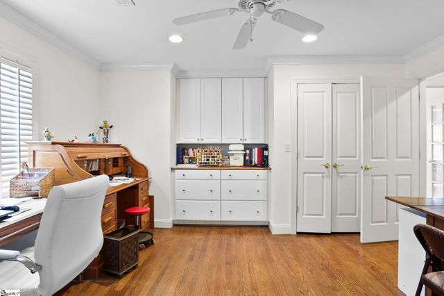 250 Thompson Road, Taylors, SC 29687