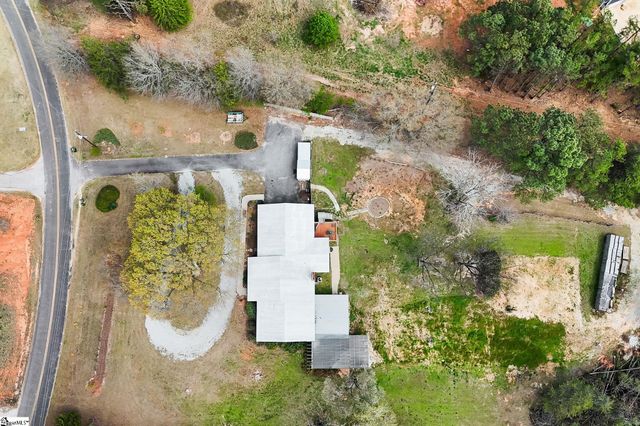 250 Thompson Road, Taylors, SC 29687