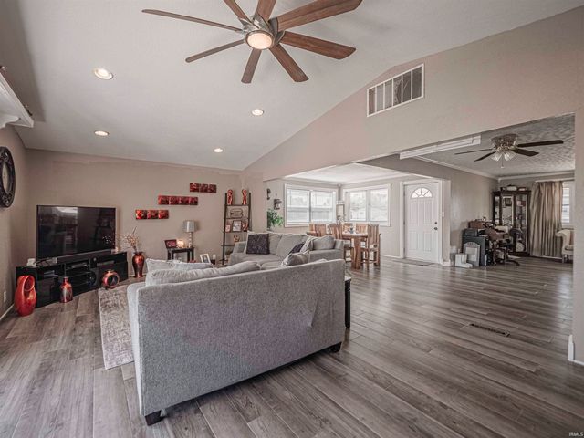 308 N 3rd Avenue, Princeton, IN 47670