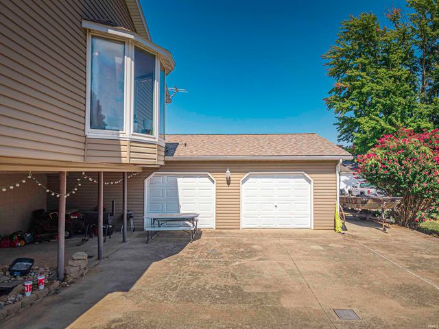 308 N 3rd Avenue, Princeton, IN 47670