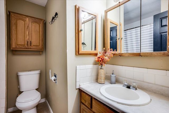 2844 S Chase Ave, Wichita, KS 67217