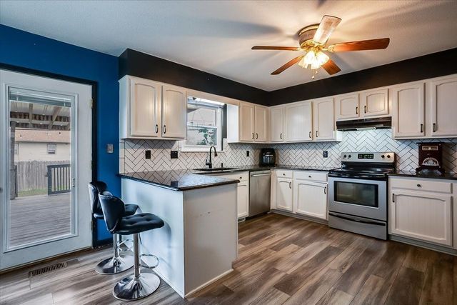 2844 S Chase Ave, Wichita, KS 67217