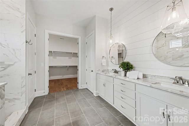 106 Windbluff Court, Statesville, NC 28677
