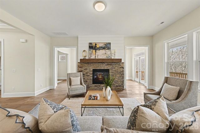 106 Windbluff Court, Statesville, NC 28677