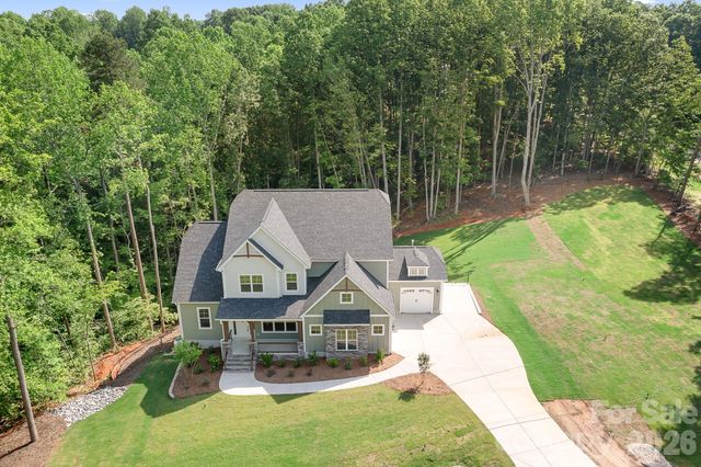 106 Windbluff Court, Statesville, NC 28677