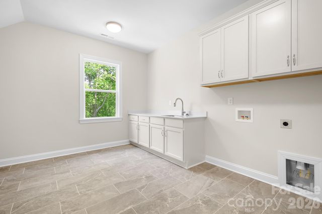 106 Windbluff Court, Statesville, NC 28677