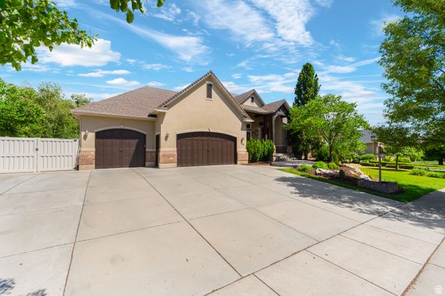 186 N MOUNTAIN VISTAS RD, Kaysville, UT 84037