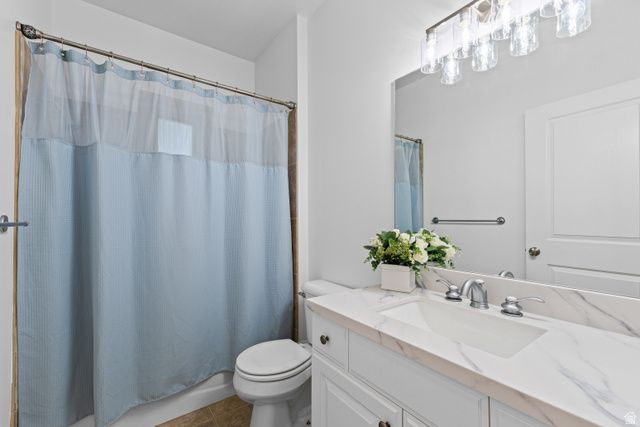 186 N MOUNTAIN VISTAS RD, Kaysville, UT 84037