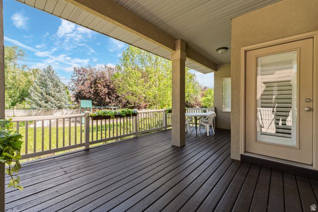 186 N MOUNTAIN VISTAS RD, Kaysville, UT 84037