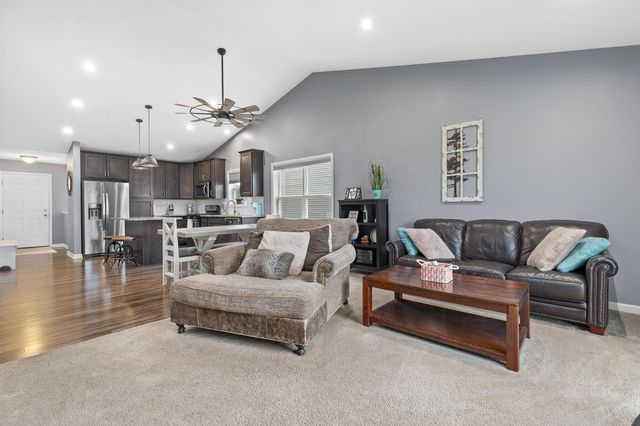 10001 190th Avenue NW, Elk River, MN 55330