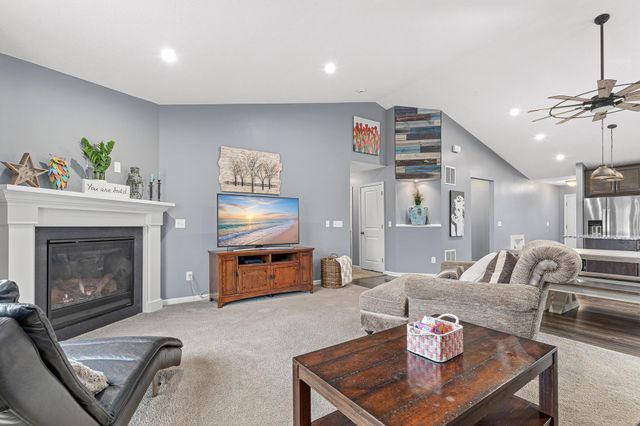 10001 190th Avenue NW, Elk River, MN 55330
